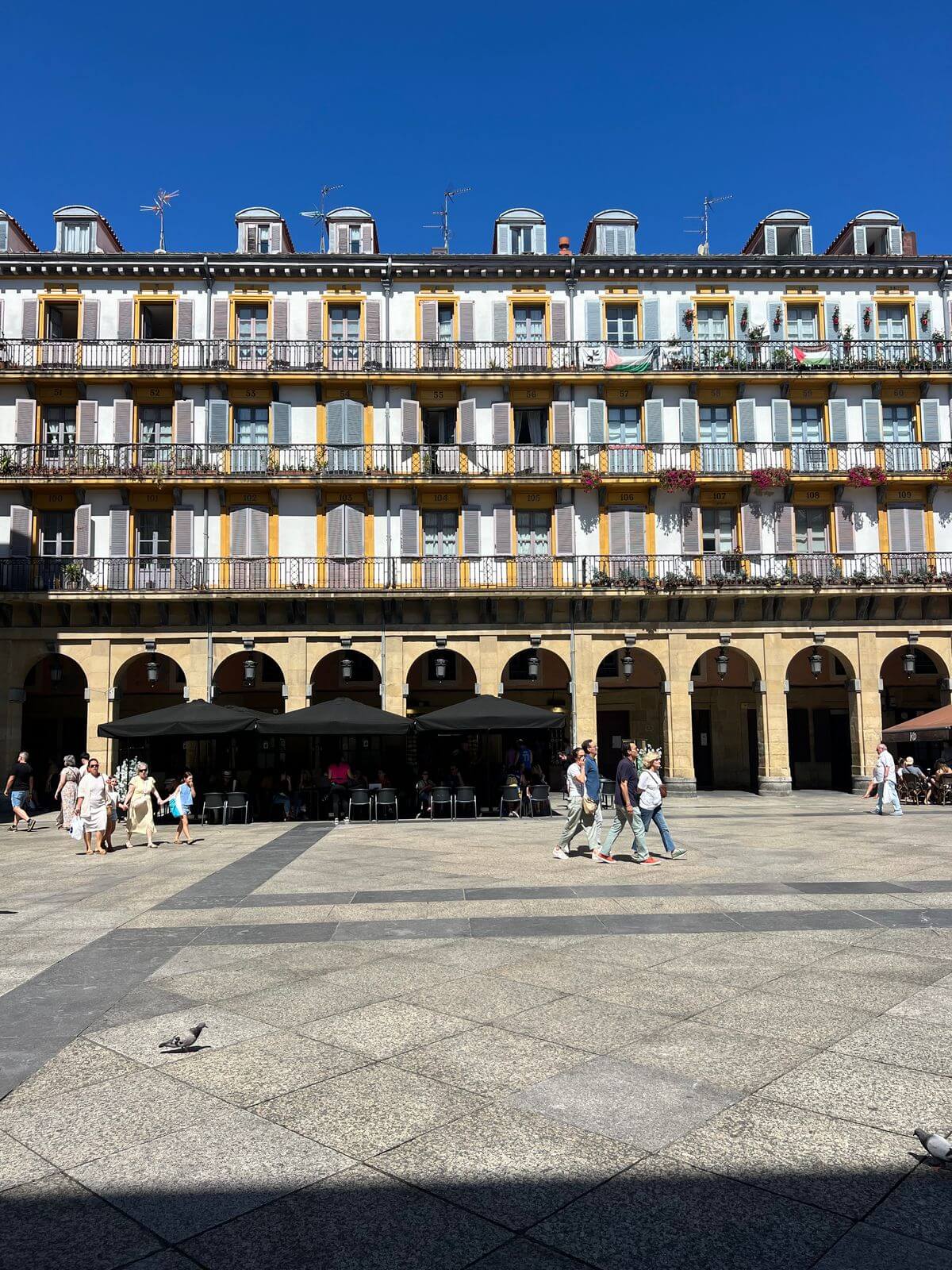 Constitución Plaza - ISM Student Paolo Rodan Blog - A Guide to San Sebastian